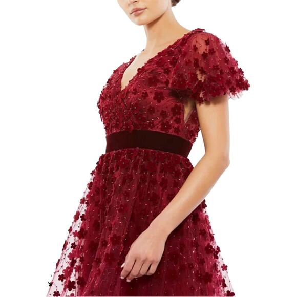 Mac Duggal 67854 Floral Embellished Butterfly Sleeve Velvet Hem Dress Size 10 - Picture 2 of 7